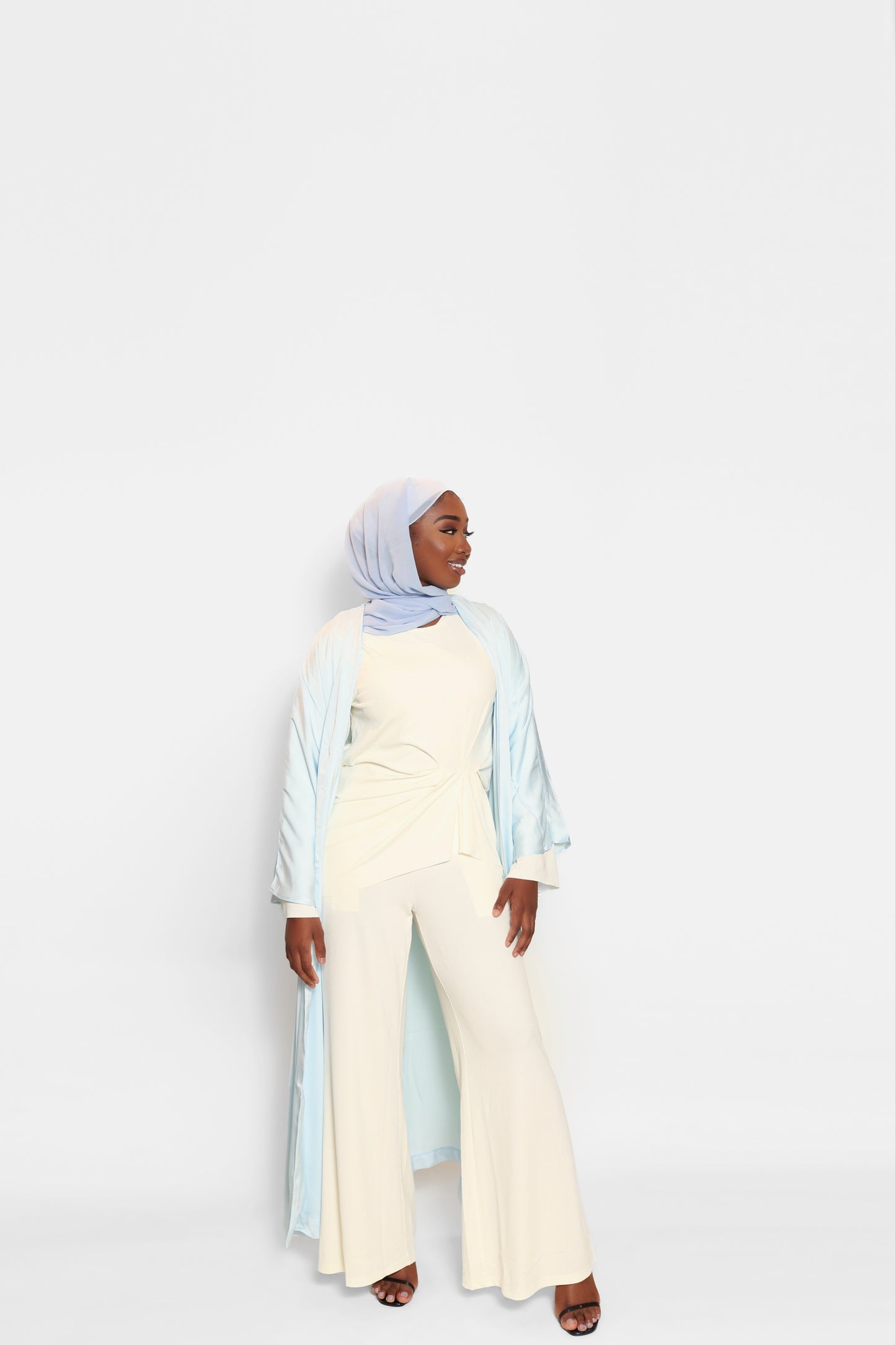 Aicha Open Abaya - Baby Blue