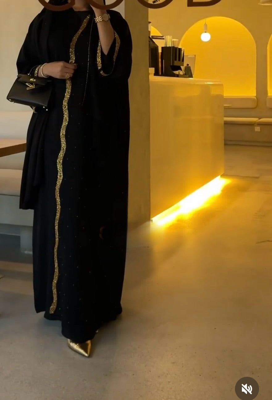 Mari Abaya - Black