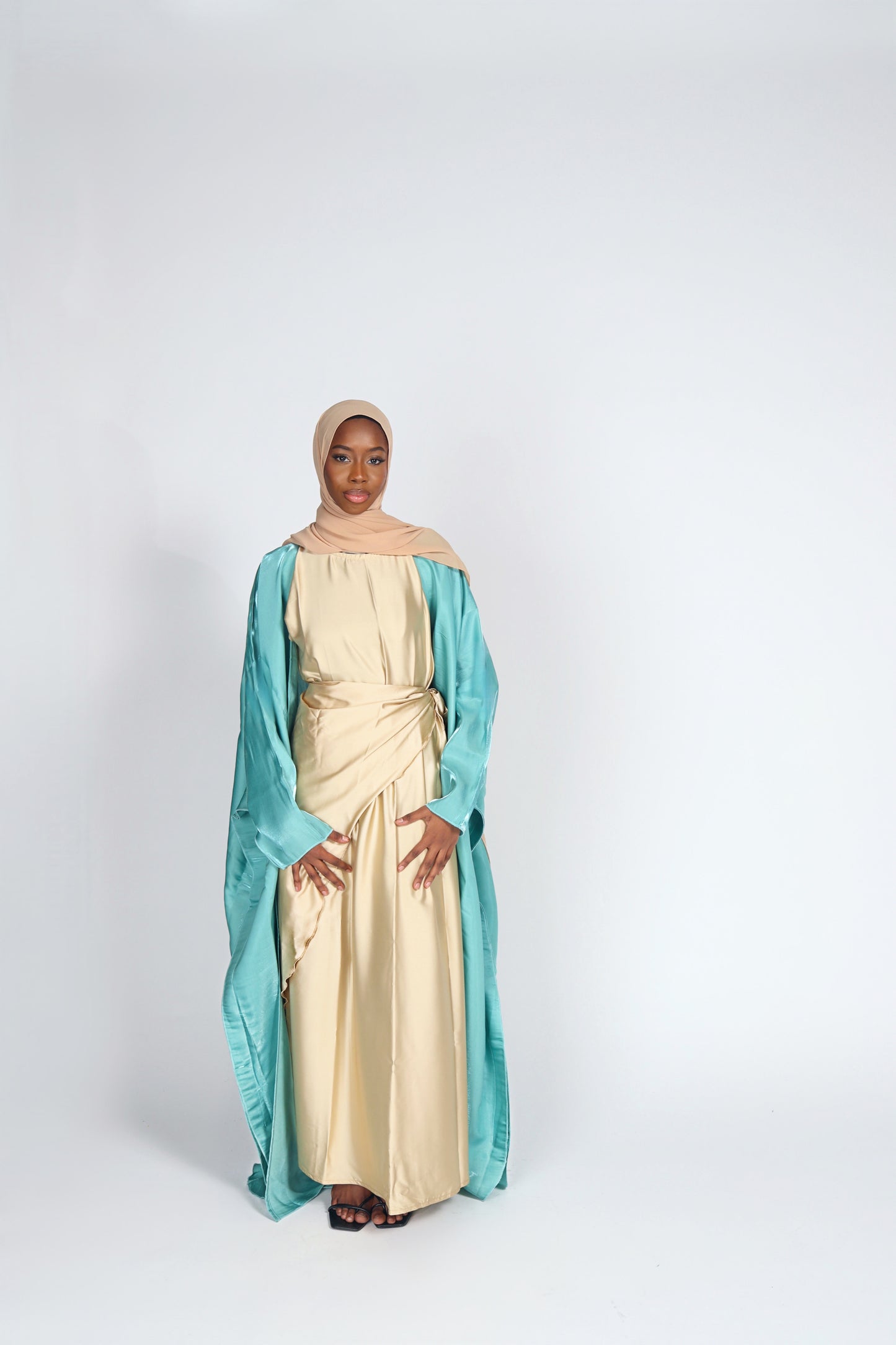 Aniq Abaya - Green & Yellow