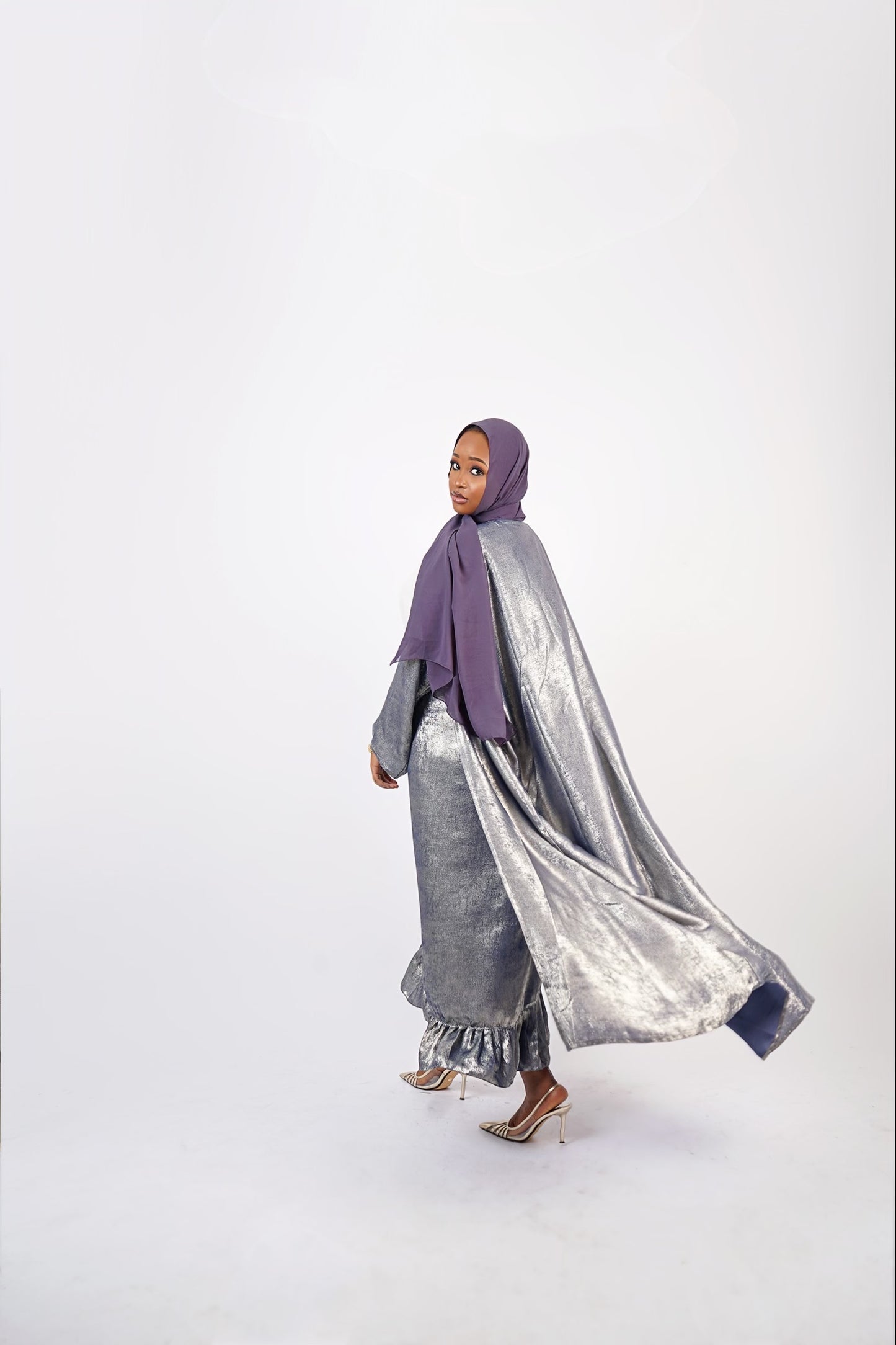 Hara Abaya - Dark Grey/BlueUndertone