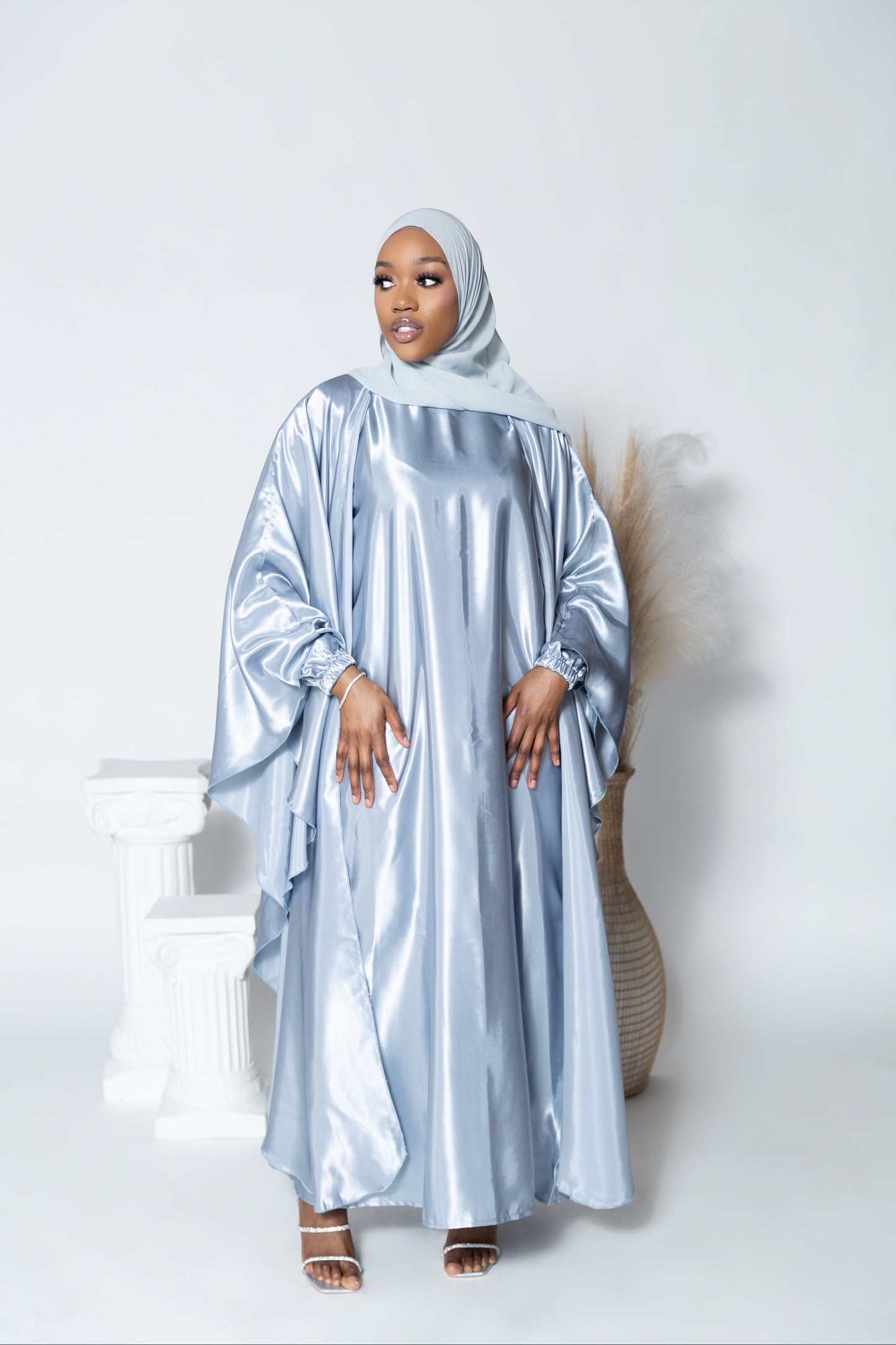 Iyra Abaya - Blue