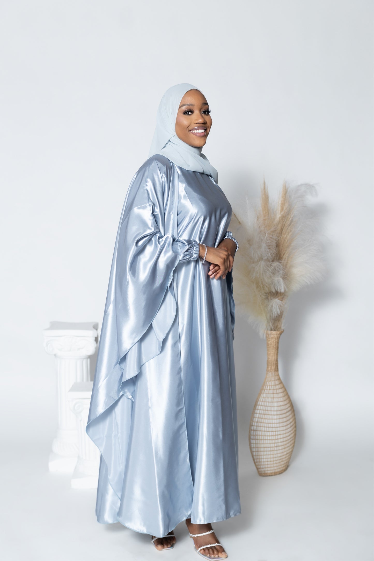 Iyra Abaya - Blue