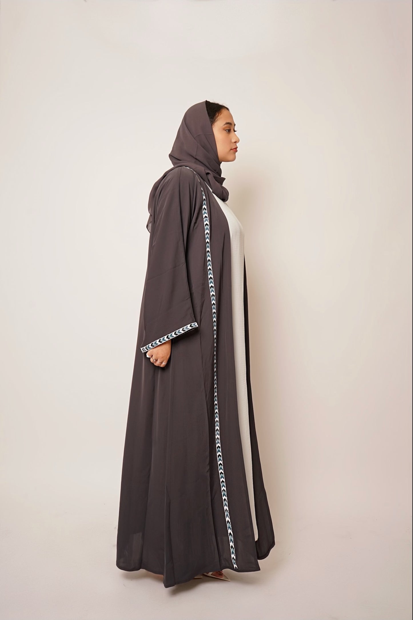 Date Night Abaya - Dark Grey