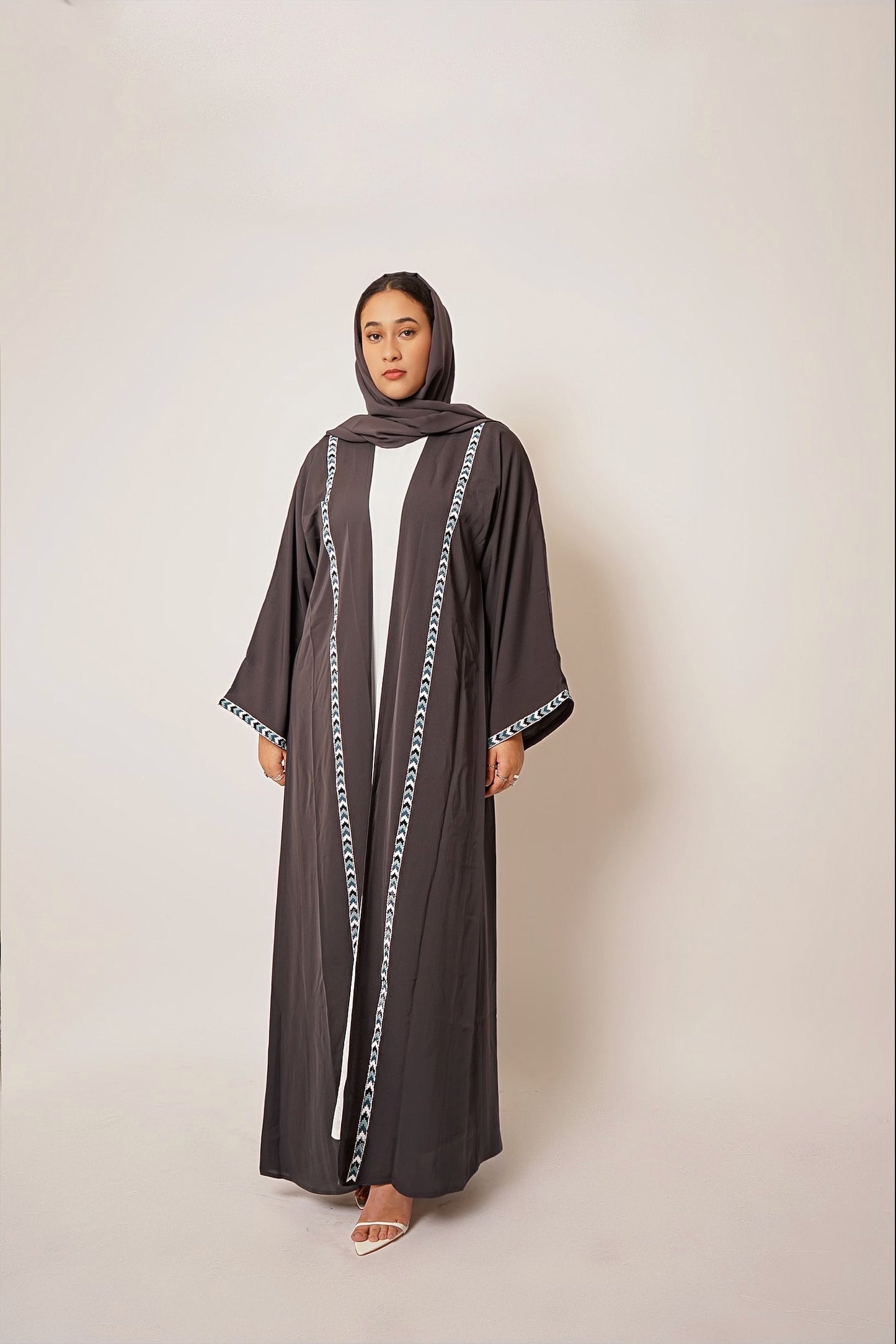 Date Night Abaya - Dark Grey