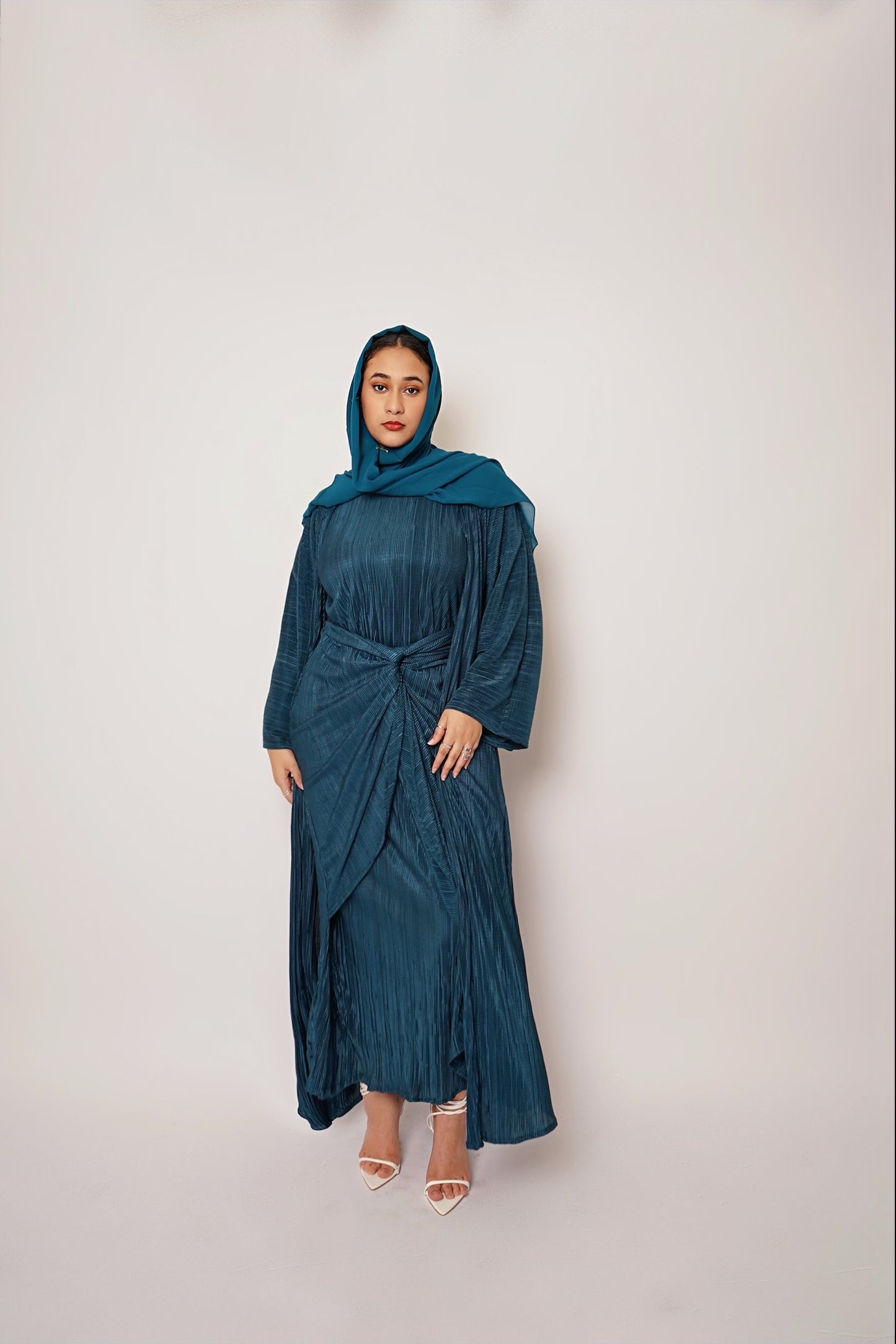 It Girl Abaya - Peacock