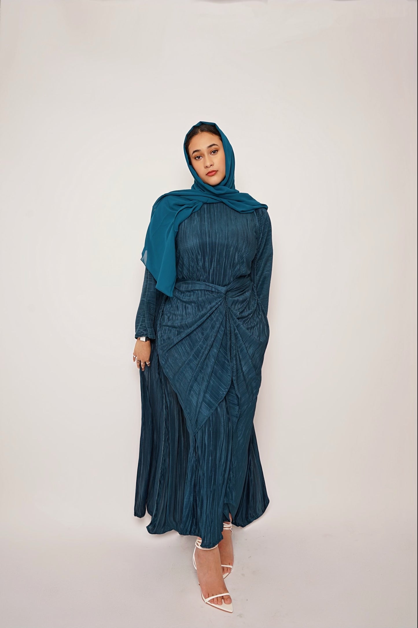 It Girl Abaya - Peacock