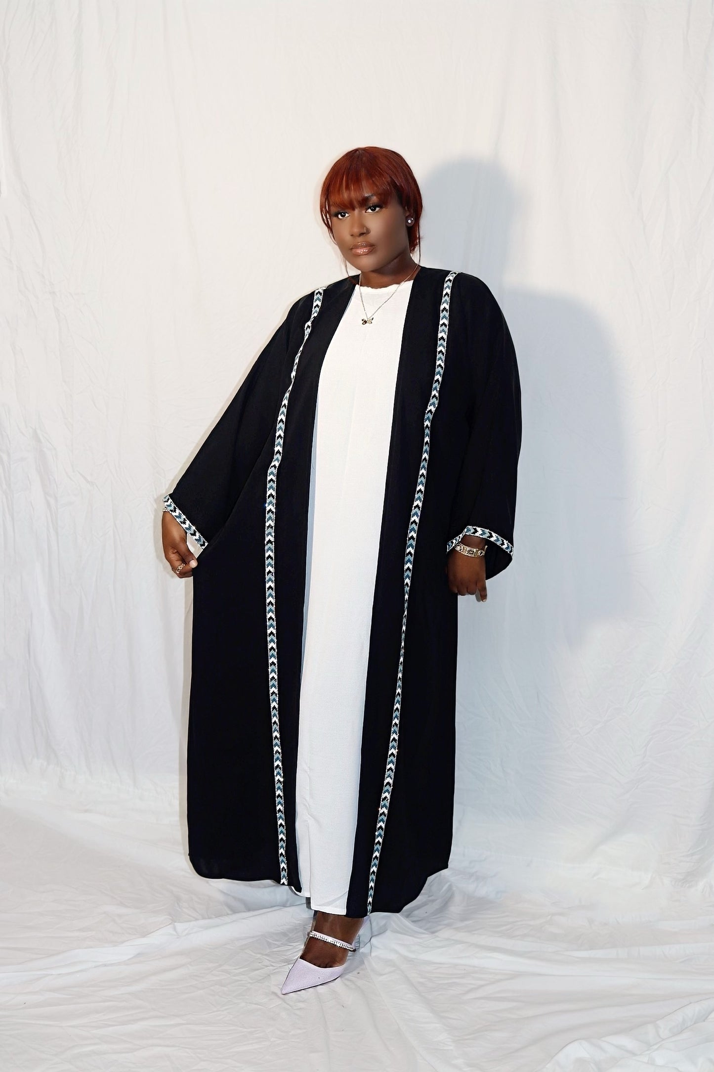 Date Night Abaya - Black & White